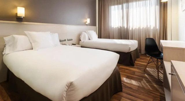 Двухместный номер AZZ Valencia Táctica Hotel