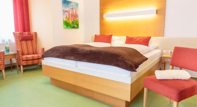 Двухместный номер Comfort с балконом VitalZeit Hotel Weber