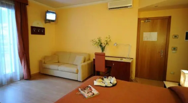 Полулюкс Hotel Al Sole - ENJOY HOLIDAY