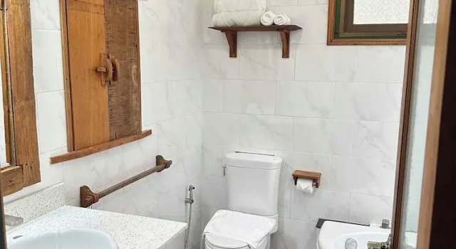 Люкс Deluxe с балконом Khom Chiang Mai