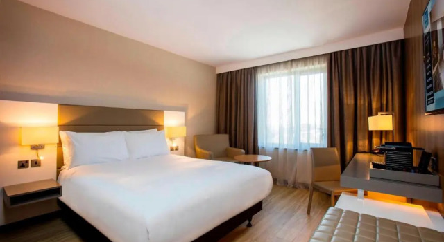 Двухместный номер Superior AC Hotel by Marriott Manchester Salford Quays