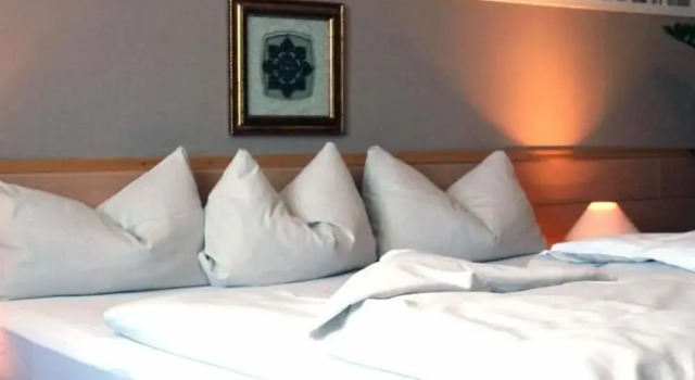 Bavaria Safari Hotel, Забронировать Отель Дахау Верхняя Бавария