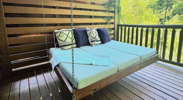 NEW Lux 4 BR Pigeon Forge Dollywood Hot Tub, Забронировать Апартаменты/квартира Апартаменты Пиджен-Фордж, рядом с Dollywood's Splash Country Water Adventure Park, Апартаменты/квартира