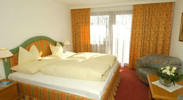 Hotel Ulli, Book Hotel Hotels in Vorarlberg with Parking, Parking
