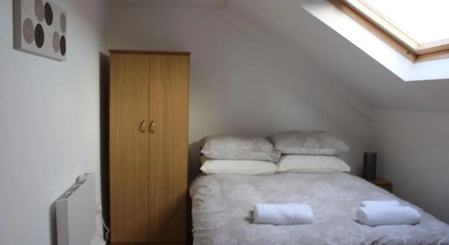 Apartment 4 bed city centre flat