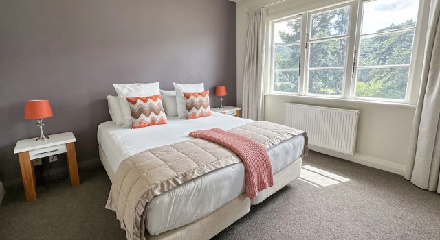Студия Silverstream Retreat