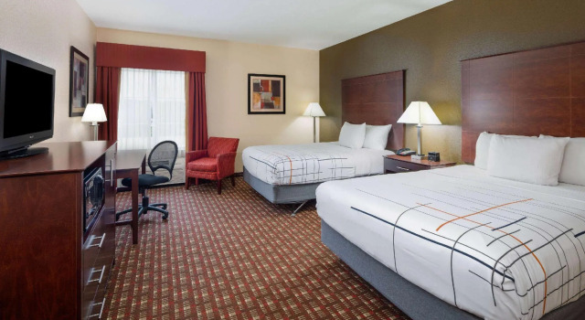 Четырёхместный номер Standard La Quinta by Wyndham Macon West
