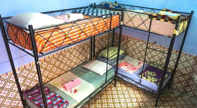 Кровать в общем номере Hostel kif kif annex