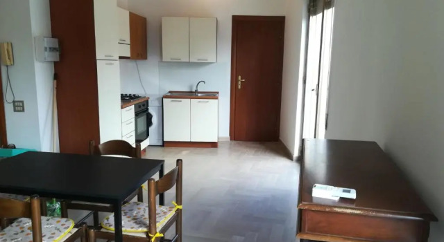 Коттедж с 2 комнатами confortevole appartamento in centro con terrazza vista mare