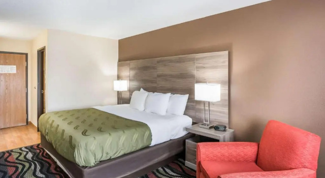 Номер Standard Quality Inn Cedar Rapids South