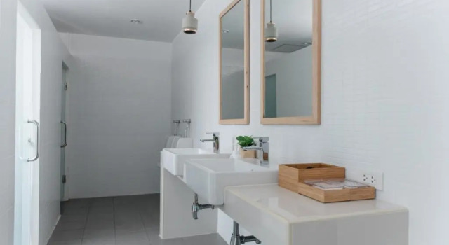 Кровать в общем номере Ease Hostel
