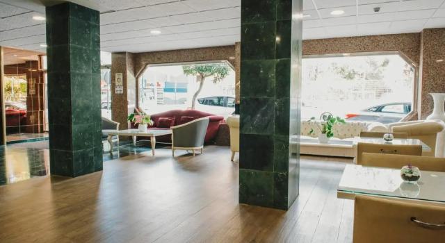 Hotel Embajador