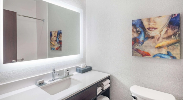 Четырёхместный семейный номер Deluxe La Quinta by Wyndham Evansville