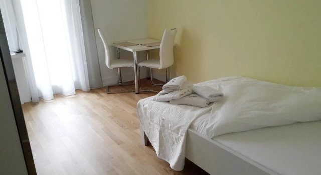 Residence Serviced House