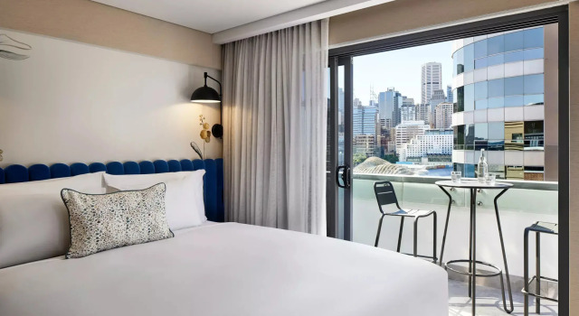 Номер Superior с балконом Aiden by Best Western Darling Harbour