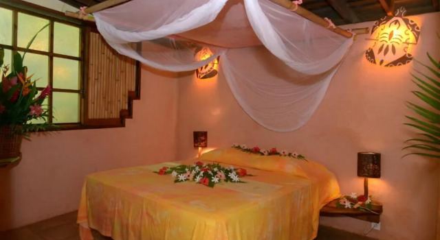 Fare Oviri Lodge, Prenota Casa vacanze Opoa Raiatea