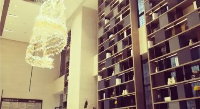 Echarm Hotel Nanchong Taihe Center Jiangjing Park, Varaa Hotelli Hotellit Sichuan pysäköinnillä, Pysäköinti