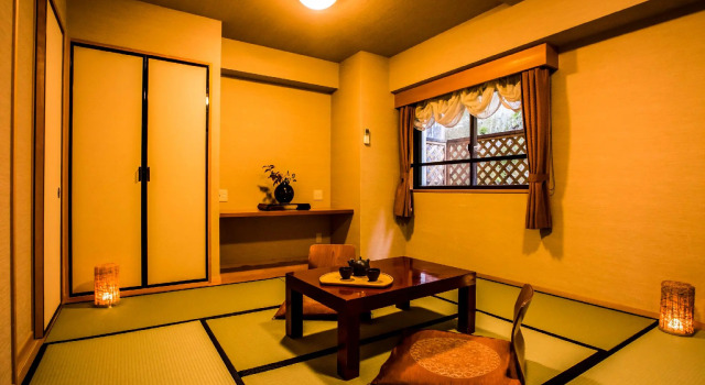 Трёхместный номер Standard Ooedo Onsen Monogatari Premium Gero Honkan