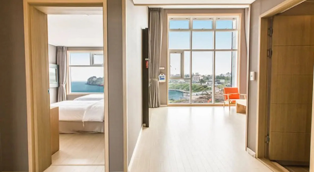 Люкс Rich Hotel