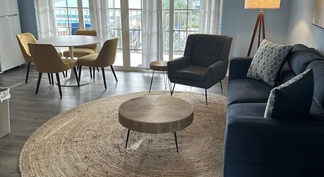 Номер Standard c 1 комнатой с видом на бассейн Breezy Palms Resort