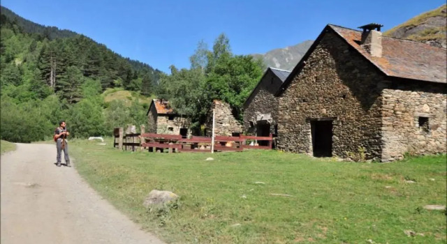Refugi del Fornet, Book Hotel Alt Aneu Catalonia