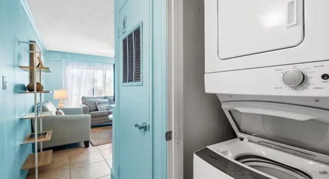 Коттедж Summer House West B101