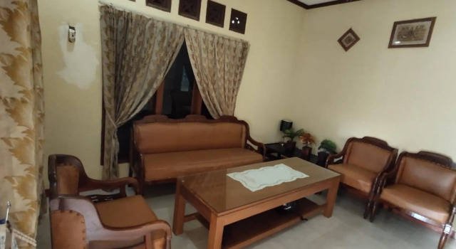 Ngatiyo Homestay, Prenota Hotel Muntuk Indonesia