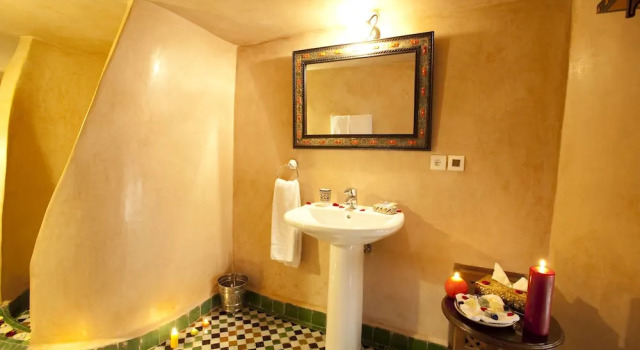 Номер Economy Ryad Alya