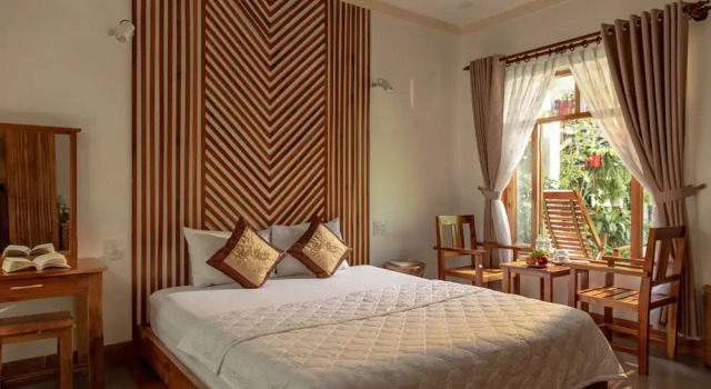Двухместное бунгало с балконом Little Garden Bungalow