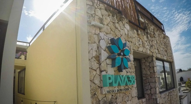 Playa 38 - Hotel Boutique, Забронировать Бутик-отель Отели Плая-дель-Кармен с бассейном, рядом с Пляжный клуб Mamitas, Бассейн