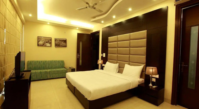 Jasola Suites And Apartments