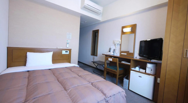 Hotel Route-Inn Matsusaka Ekihigashi, Boek Hotel Hotels in Tokai met parkeren, Parkeren