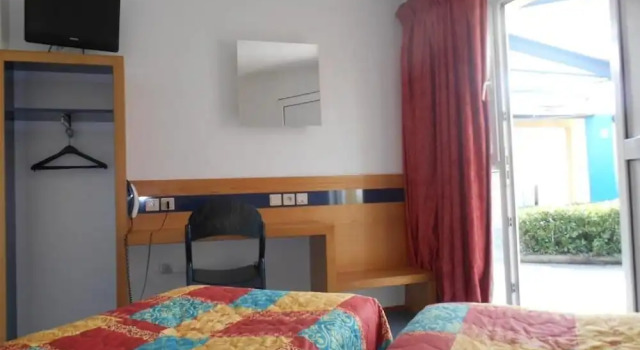 Двухместный номер Standard с видом на сад Mâcon Nord Hôtel, Ex Charme En Maconnais