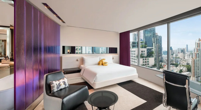 Двухместный гостевой номер Deluxe W Bangkok Hotel