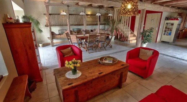 La Ferme de Madelonnet, Book Hotel Hoteller i Rhône-Alps med parkering, Parkering