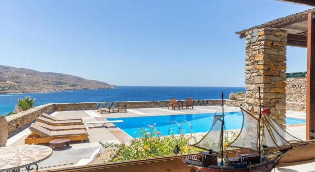 Вилла Deluxe Villa Myrto, breathtaking Aegean view, 5' from Koundouros beach