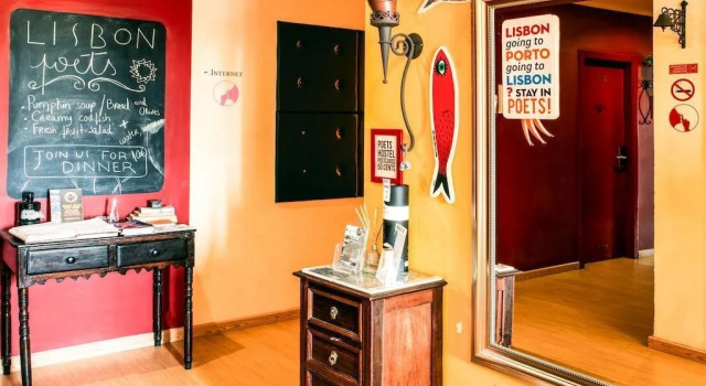 Lisbon Poets Hostel, Забронировать Хостел Лиссабон Эстремадура, рядом с Money Museum