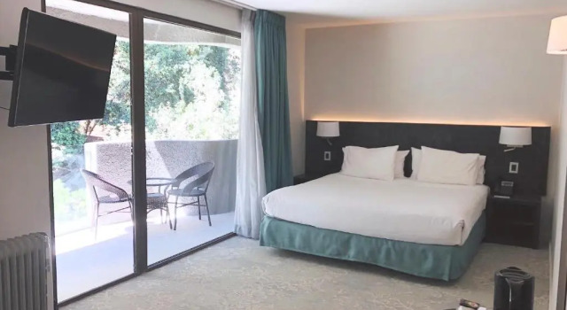 Полулюкс Deluxe Hotel Bosque de Reñaca