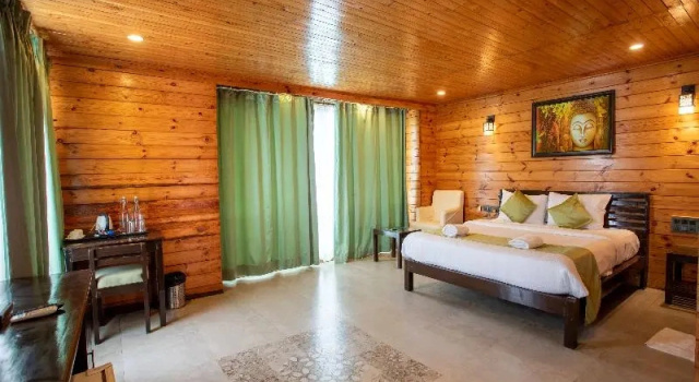 Двухместный номер Premium с балконом Stone Wood Riverfront Resort, Siolim