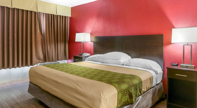 Двухместный номер Standard Econo Lodge Shorewood