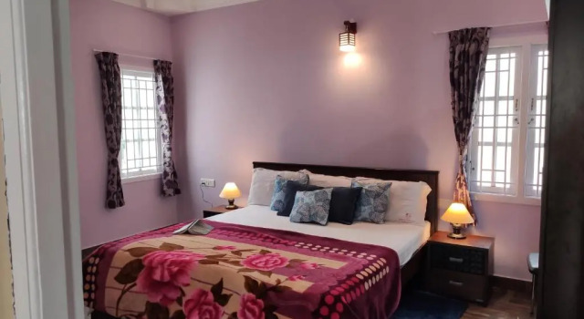 Вилла Deluxe Adhithya Holidays
