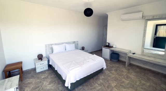Beacon Hill Suites