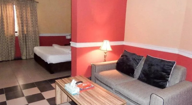 The Lion House, Book Hotel Ikeja 