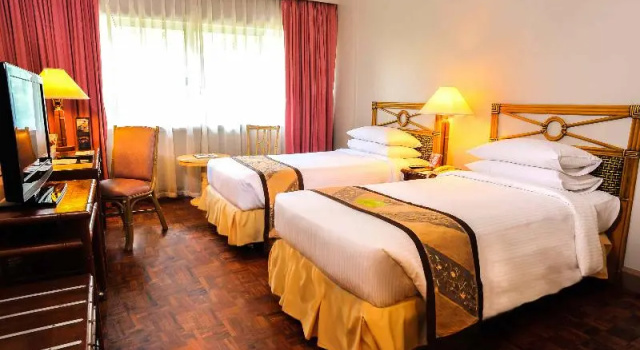 Двухместный номер Standard Waterfront Insular Hotel Davao