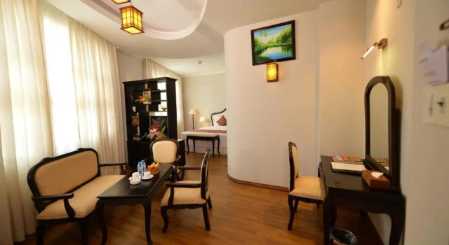 Люкс Hoa Binh 1 Hotel
