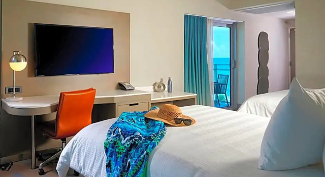 Четырёхместный номер Standard с балконом и с видом на город Hard Rock Hotel Daytona Beach
