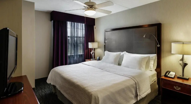 Люкс с 2 комнатами Homewood Suites by Hilton Buffalo/Airport