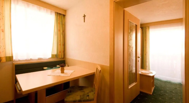 Haus Bernardes, Rezerwuj Hotel Hotele w Tyrol ze śniadaniem, Śniadanie