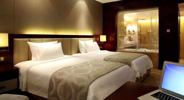 Двухместный номер Premium Crowne Plaza Taizhou by IHG