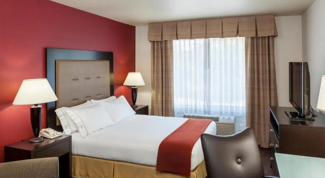 Двухместный номер Standard Holiday Inn Express Corvallis-On the River by IHG